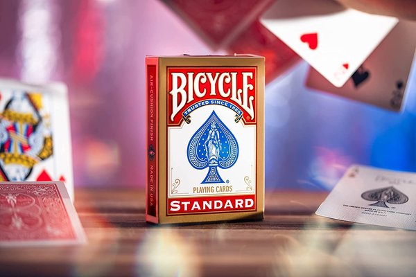 Bicycle Standard Paket von 12 Pokerkarten (6 Blau / 6 Rot)